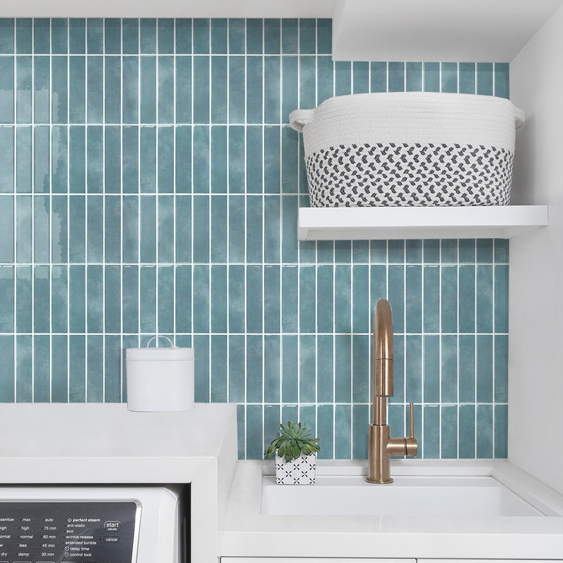 Ocean_Mist_Linear_Peel_and_Stick_Backsplash_Tile_commomy
